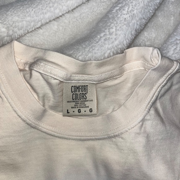 Disney Avengers shirt Mens size Large NWOT - Picture 6 of 6